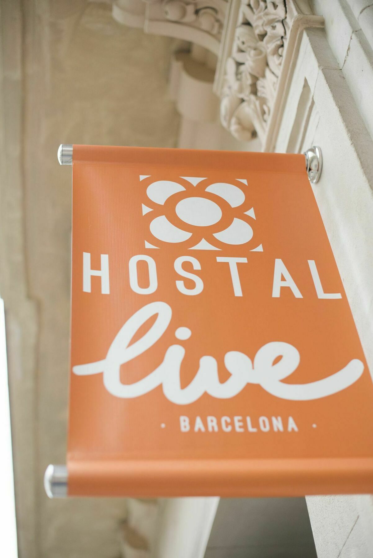 Hostal Live Barcelona Exterior photo